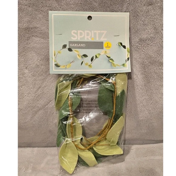 Spritz Green Felt Leaf Garland Indoor Decorative Vine Botanical Decor New