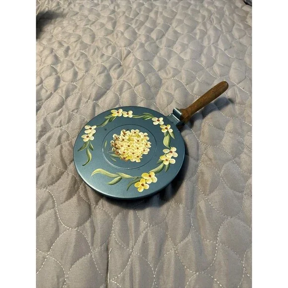 Vintage Tole Crumb tray hand painted wooden handle Nice! Shows Some Wear Old