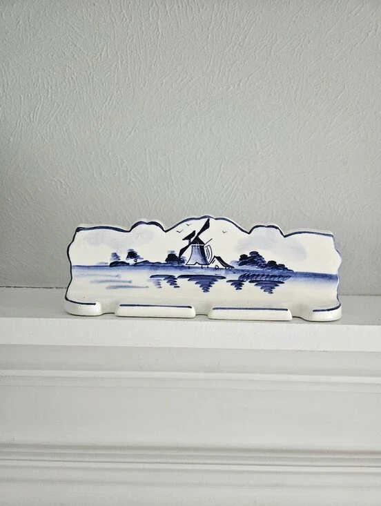 Vintage Delft Blue Ceramic Decorative Wall Mounted Toothbrush/Brush Holder