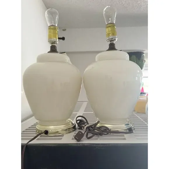 Pair VTG MCM Milk Glass Ginger Jar Table Lamps 14” Leviton Silver Base Retro