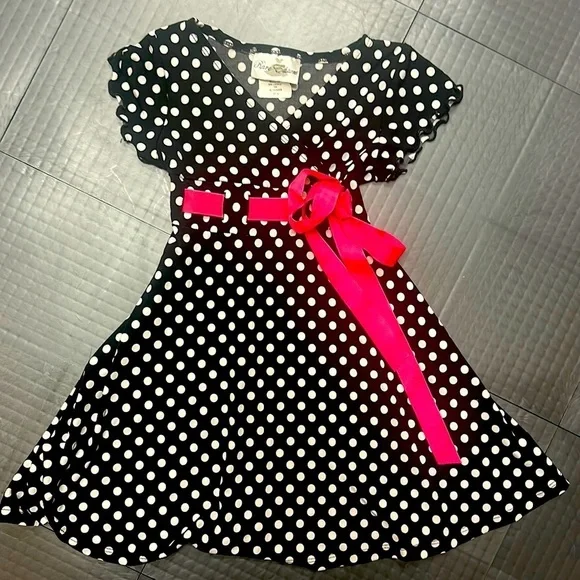 RARE EDITIONS GIRLS SIZE 3T DRESS BLACK AND WHITE POLKA DOT HOT PINK BOW