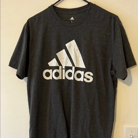 Adidas Men's Gray T-Shirt