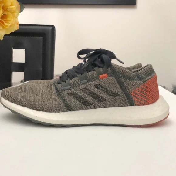 ADIDAS PUREBOOTS GO LEGEND IVY CORAL RUNNING SNEAKERS MENS SIZE 8
