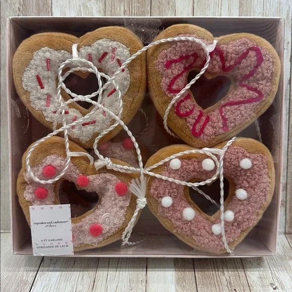 Cupcakes & Cashmere Valentine’s Day Heart Shaped plush donut garland