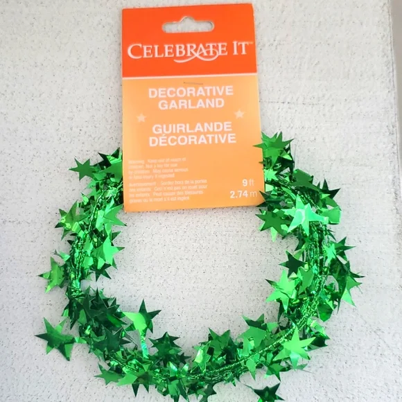 DECORATIVE GARLAND