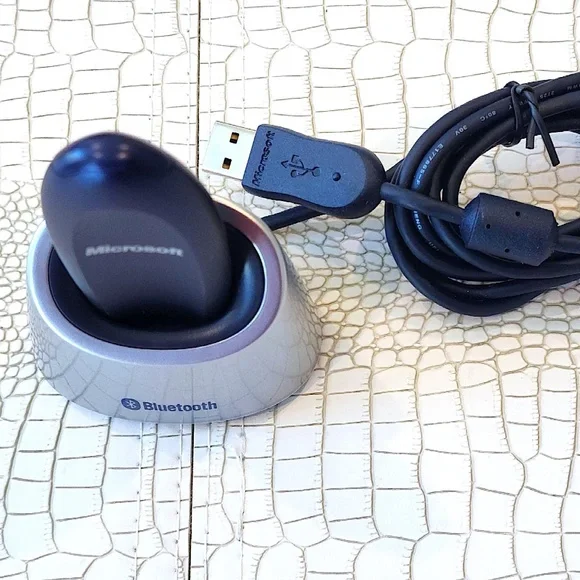 New W/O Box Microsoft USB Wireless Transceiver Bluetooth W/Original baseX08-9194