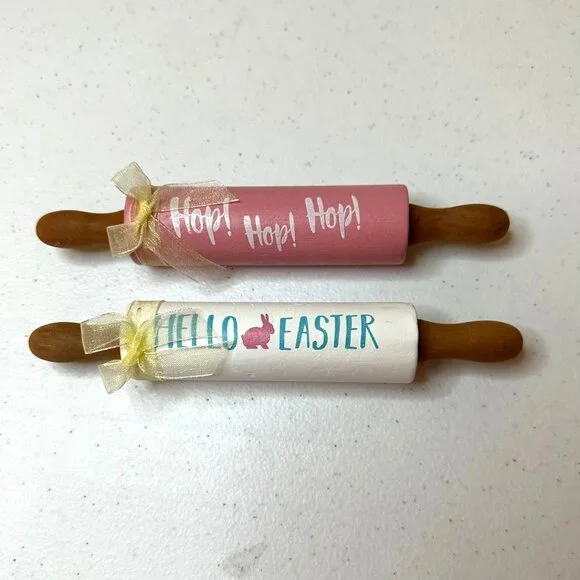 Set of 2 Easter mini rolling pins decoration Hop! Hop! Hop! and Hello Easter