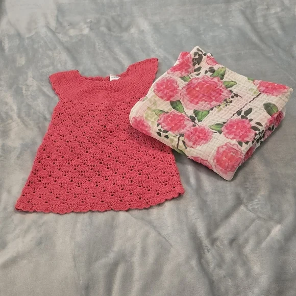 Gymboree Coral Crochet Baby Dress And Floral Cotton Blanket (1028)