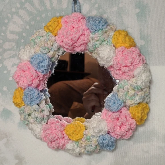 Handmade Round Crochet Floral Framed Mirror Wall Decor