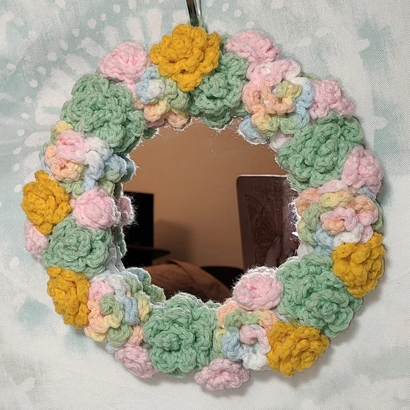 Handmade Round Crochet Floral Framed Mirror Wall Decor