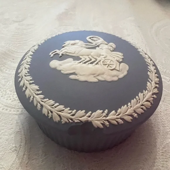Blue and Cream Decorative Box (CHIPPED LID)