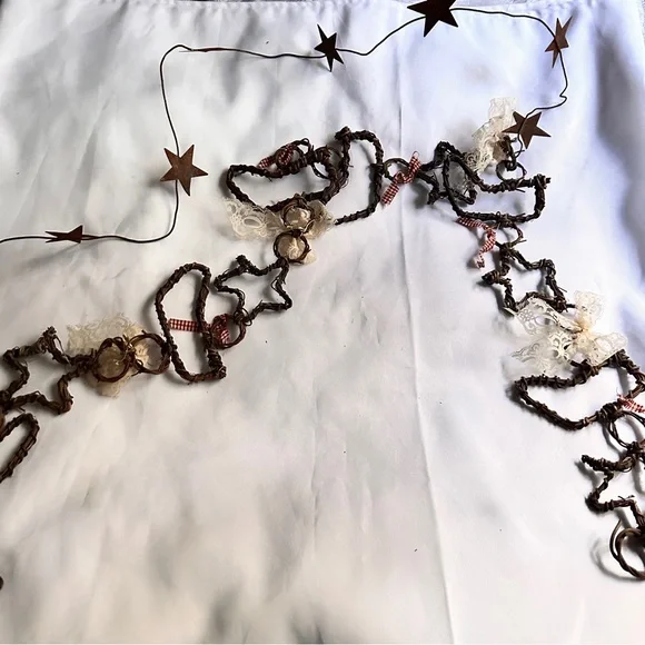 Rustic country Christmas garland - wicker and metal