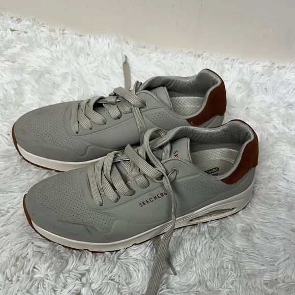 Skechers Men's Gray Sneakers with Brown Accents