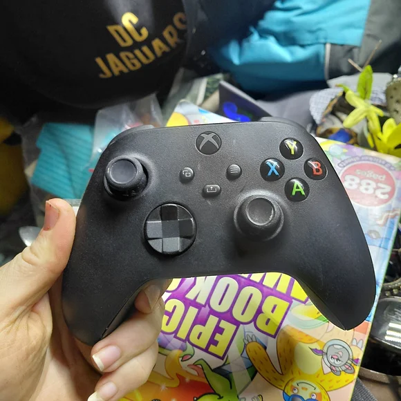 Microsoft Xbox Controller - Black