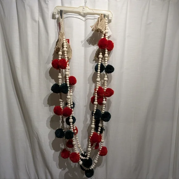 Garland With Wooden Beads And Red&Green Pompoms