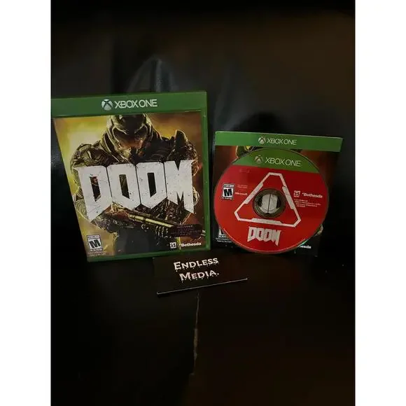 Doom Microsoft Xbox One CIB Video Game