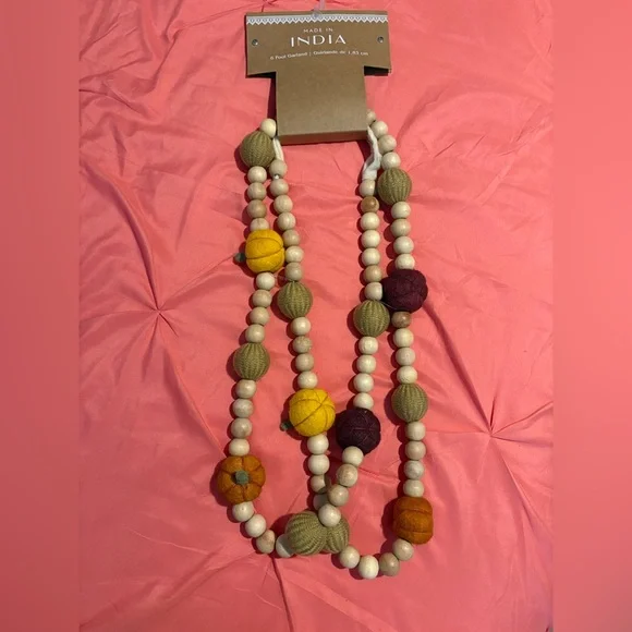 6ft fall garland. NWT!