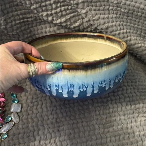 😎Blue and Brown Ceramic Bowl🥰🥰8”❤️