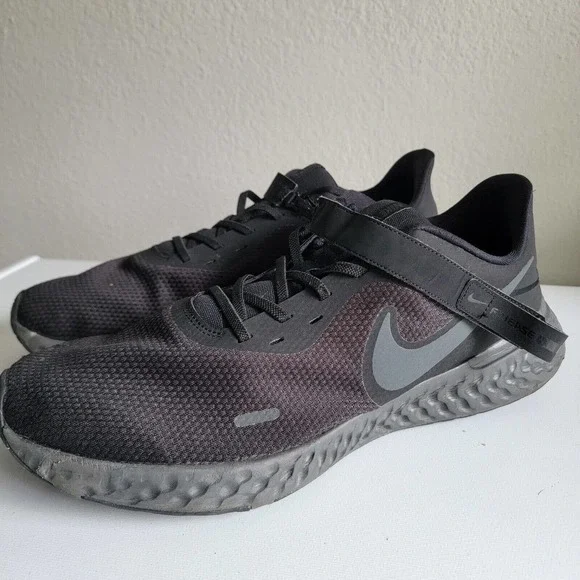 Nike Revolution 5 FlyEase Men's Size‎ 14 Running Sneakers Black Easy On Comfort