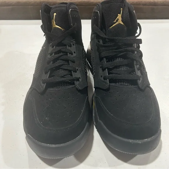 New Men’s Jordan Mars 270 Black & Gold Size 11