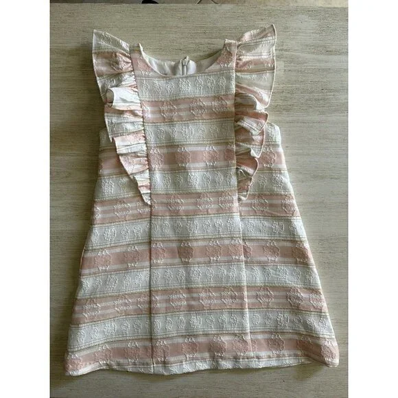 girl dress size 5 Pippa & Julie NWOT Pink White And Gold Embossed Detail…​