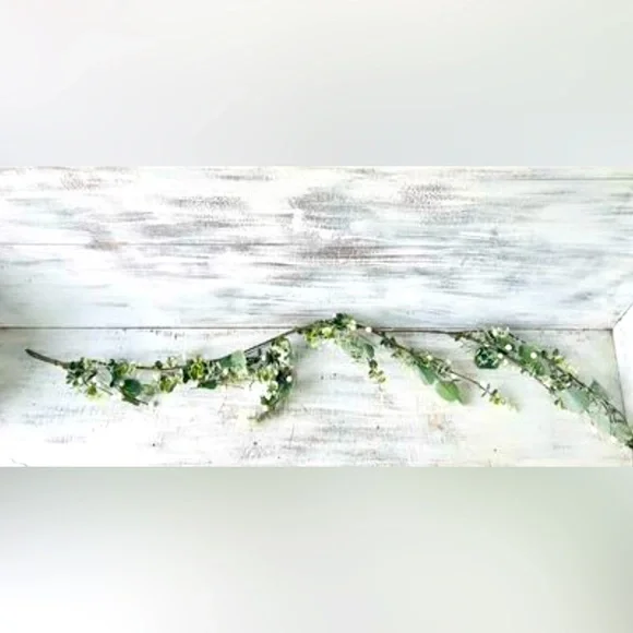 *Glitter Frosted Eucalyptus Garland