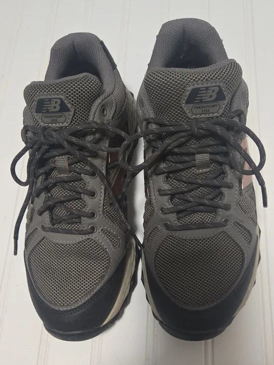 New Balance Men Fresh Foam 1350 Mesh Athletic Sneakers / Size 8 1/2