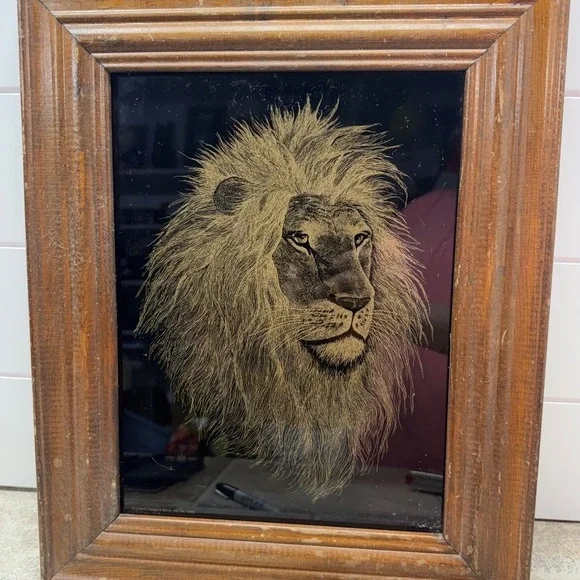 Vintage 1980 Liberty Design & Mirror Co Lion Etched Glass Black Mirror Wood Fram