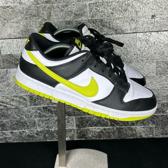 Nike Dunk Low Retro Black / White / Lime - M10.5