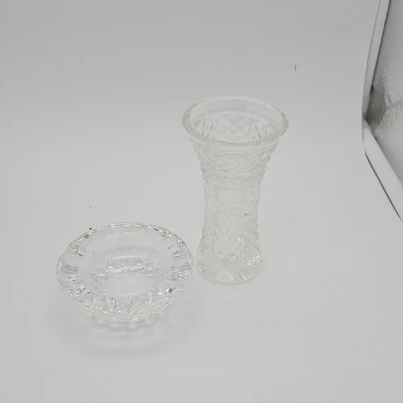 Elegant Clear Glass Vase and Dish Set
