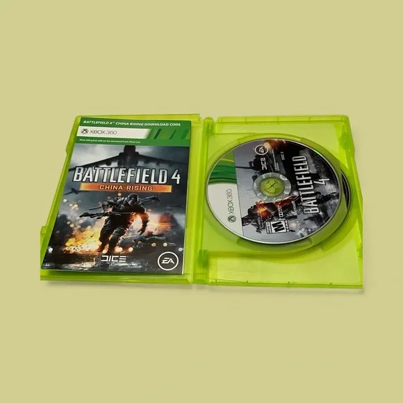 Microsoft Xbox 360 Battlefield 4 - Green Case
