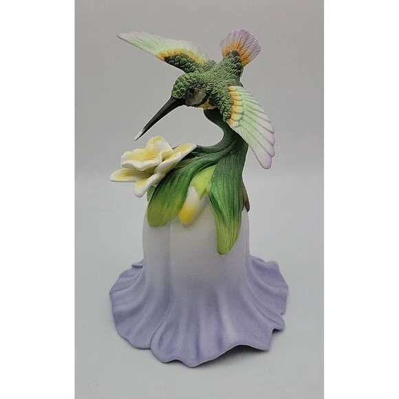 Porcelain Hummingbird Flower Bell Avon 2000 EUC Beautiful Bird & Bell!!