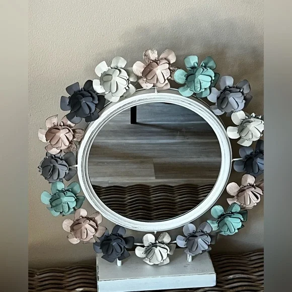 Vintage Metal Flower Framed Stand Mirror – 20” Round
