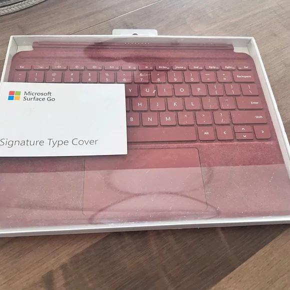 Microsoft Surface Go Keyboard Cover - Burgundy