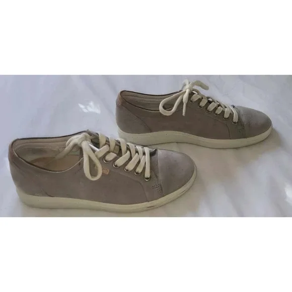 ECCO Soft 7 Mens Taupe Grey Nubuck Leather Low Top Sneakers Lace Up Shoes