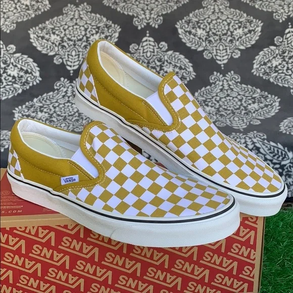 VANS CLASSIC SLIP ON CHECKERBOARD OLIVE OIL MEN’S