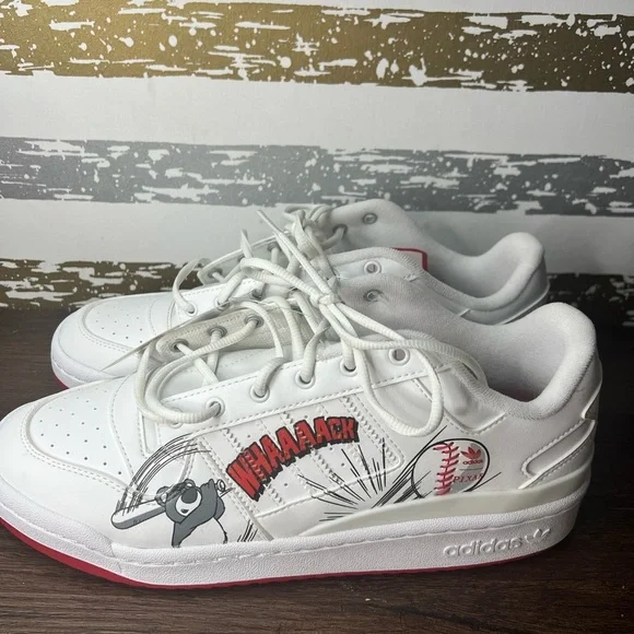 Adidas “Disney and Pixar”