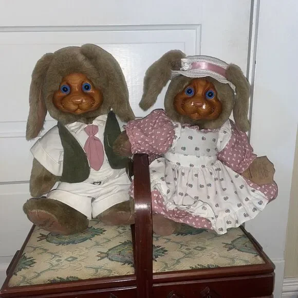 1988 Robert Raikes The Nickleby's‎ Rabbits