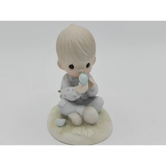 Precious Moments E 7156 R I Believe In Miracles Enesco Porcelain Figurine 1981