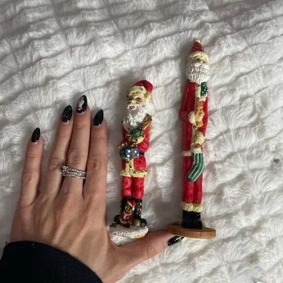 SET OF 2 Wooden Carved Painted Santa Holiday‎ Christmas Figurines Decor Small