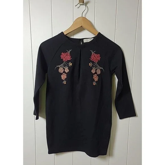 Zara Embroidered Dress Girls Size 8 Floral Black Long Sleeve Knit