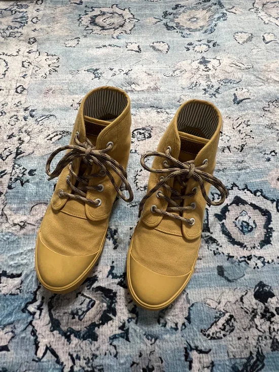 Bangs Unisex Mustard High-Top Canvas Sneakers