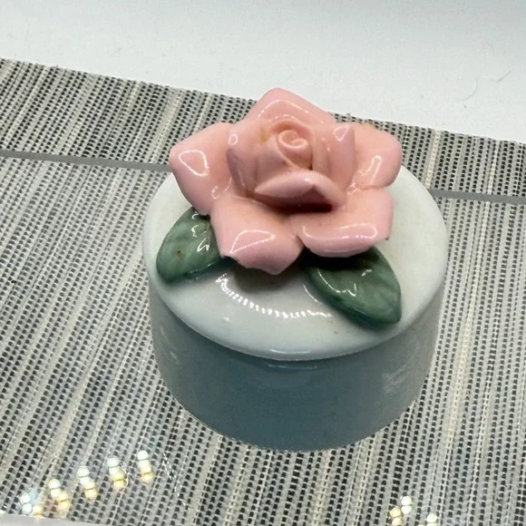 Vintage Porcelain Trinket Box Pink Rose Flower Lid Round Ceramic Jewelry Case
