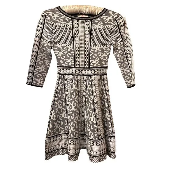 GB Girls Long Sleeve Black White Abstract Sweater Dress Size Small