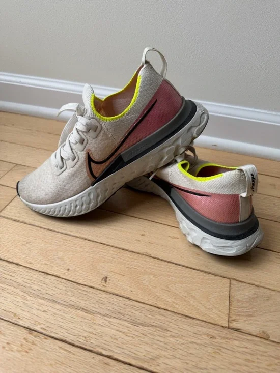 Nike React Infinity Run Flyknitn Size 7