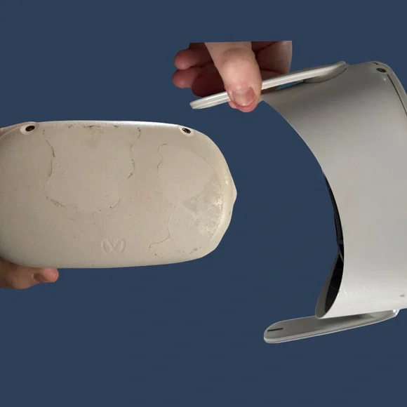 Meta Quest 2 VR Headset Facial Interface - White- Parts Only As-Is