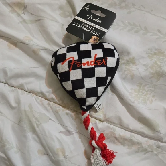 Tug-Of-War Heart Shaped Plushy Toy For Your Dog