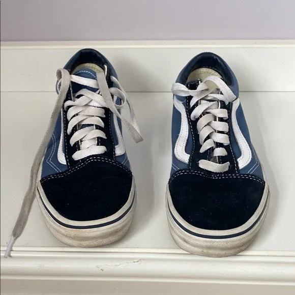 Vans Men's Sneakers - Navy and White