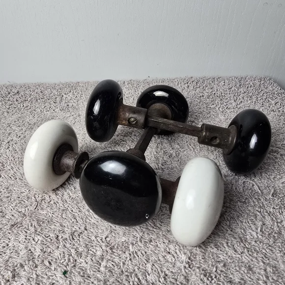 Vintage Black and White Door Knob Set