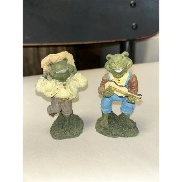 Lot Of 2 Vintage Frog Figurines Playing Guitar And Dancing So Cute!
